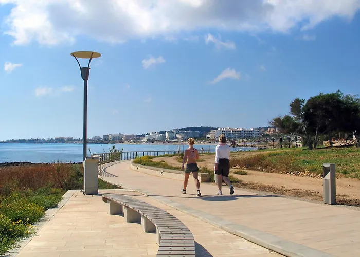 Flora - 3bed En-suite With Private Pool * Paralimni