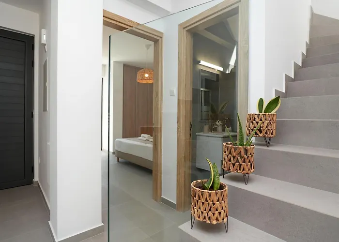 Flora - 3bed En-suite With Private Pool